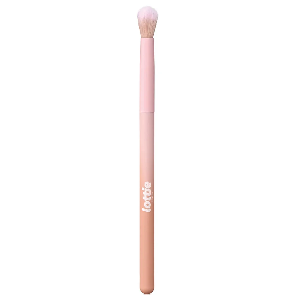 Lottie London LE010 Tapered Blending Brush Image 1